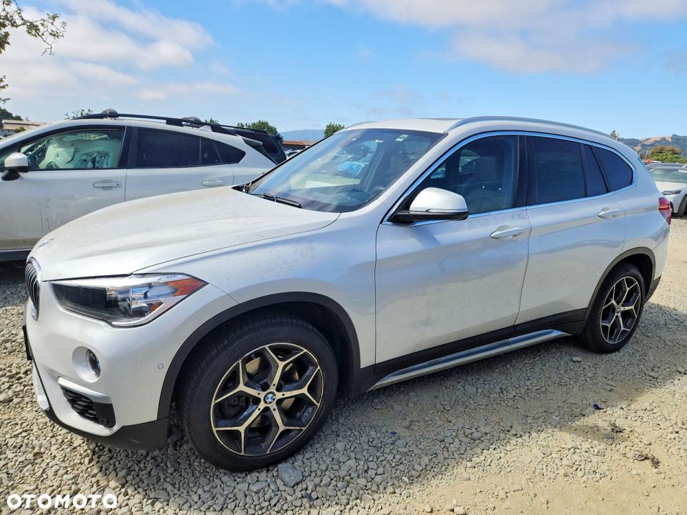 BMW X1 xDrive25i GPF Advantage - 1