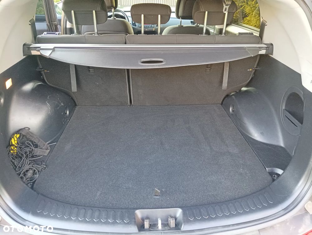 Kia Sportage 2.0 CVVT 2WD Spirit - 19