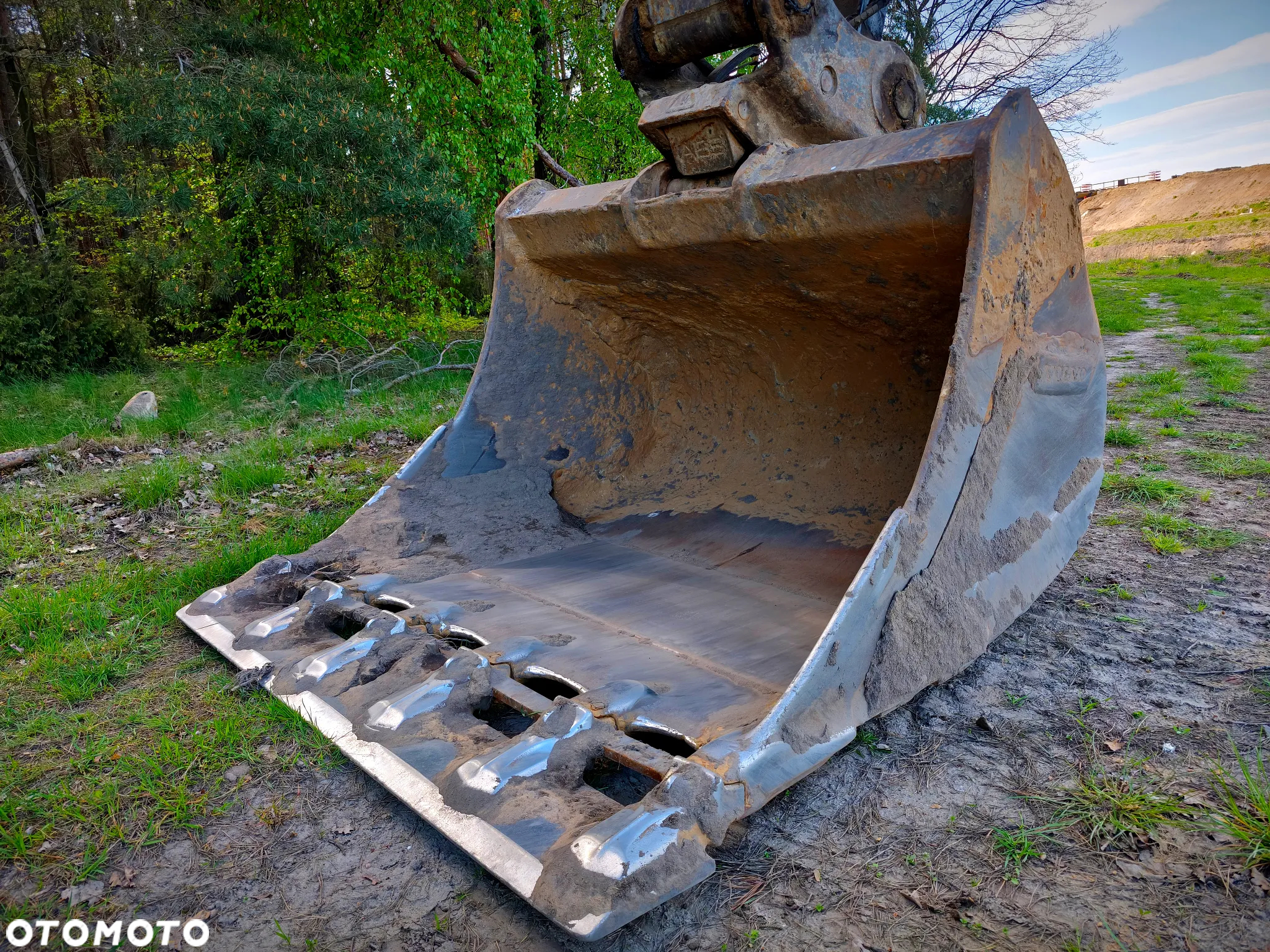 Volvo EC 250DL - 16