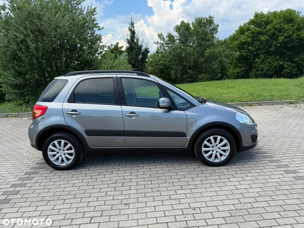 Suzuki SX4 2.0 DDiS 4x4 Comfort - 4