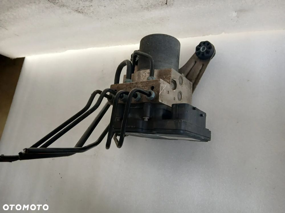 Pompa hamulcowa ABS BMW F10 F11 F13 DSC 3451 6876908 6876909