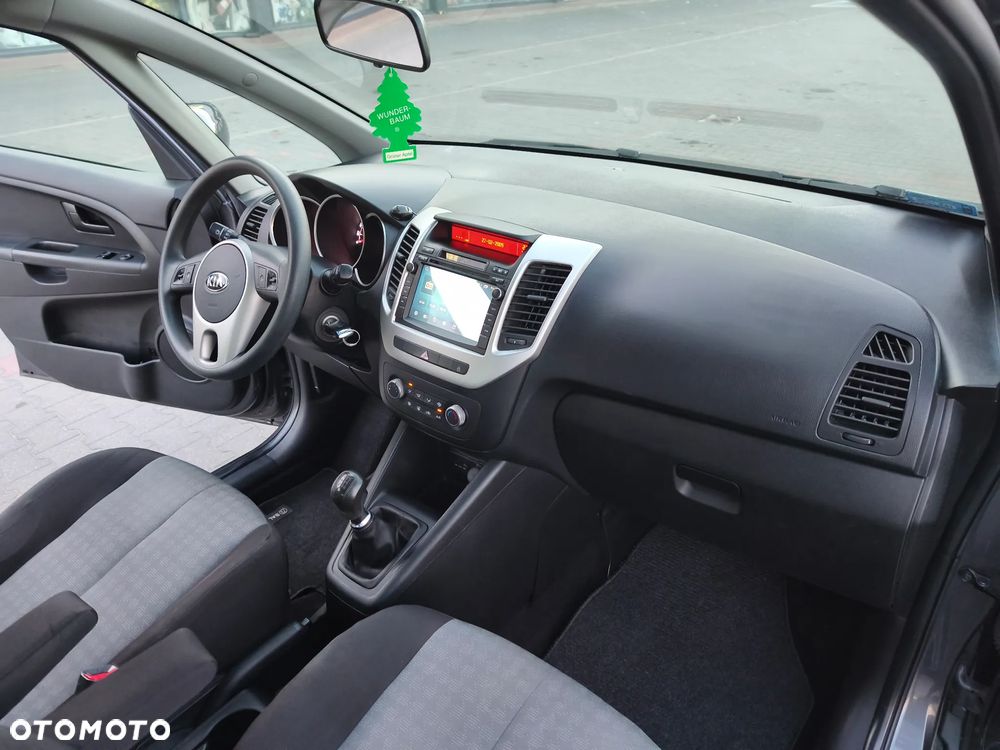 Kia Venga 1.6 L - 13