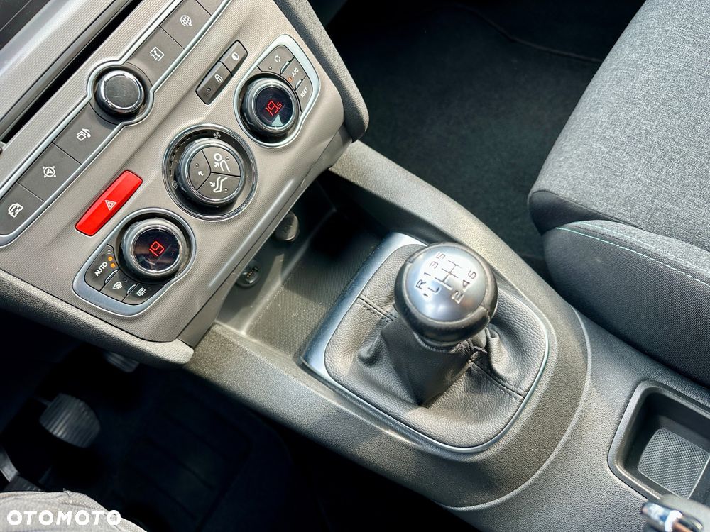 Citroën C4 PureTech 130 Stop & Start Exclusive - 31