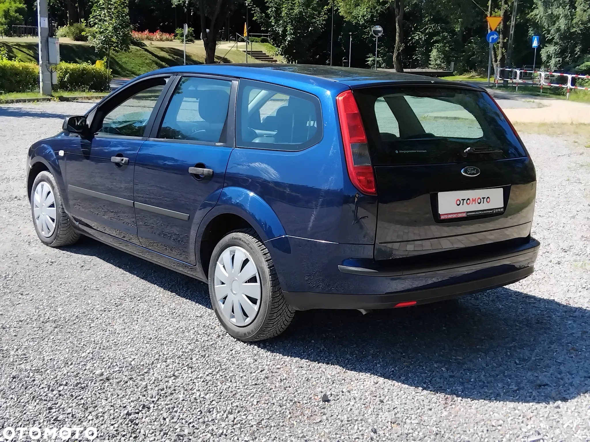 Ford Focus Turnier 2.0 16V Style - 19