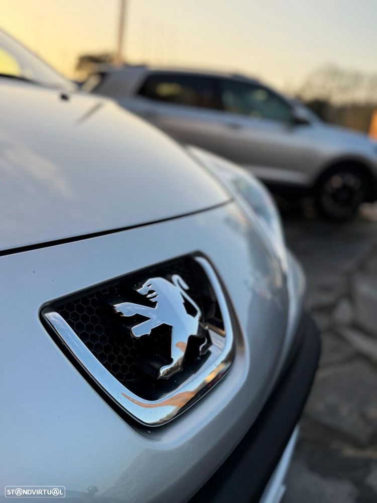 Peugeot 207 1.4 HDi Premium - 10