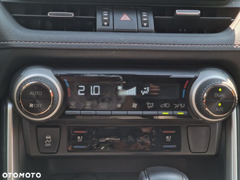 Toyota RAV4 - 26