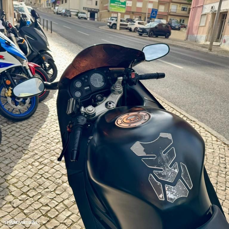 Honda CBR XX - 2