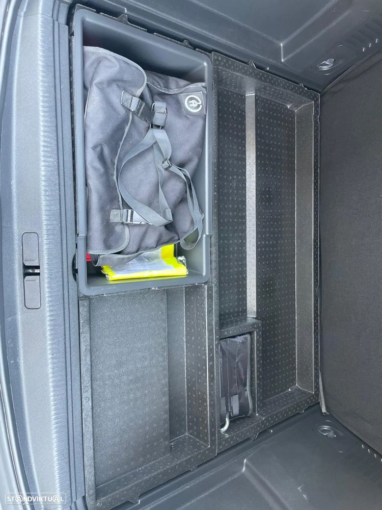 Peugeot 3008 1.6 Hybrid Allure Pack e-EAT8 - 19