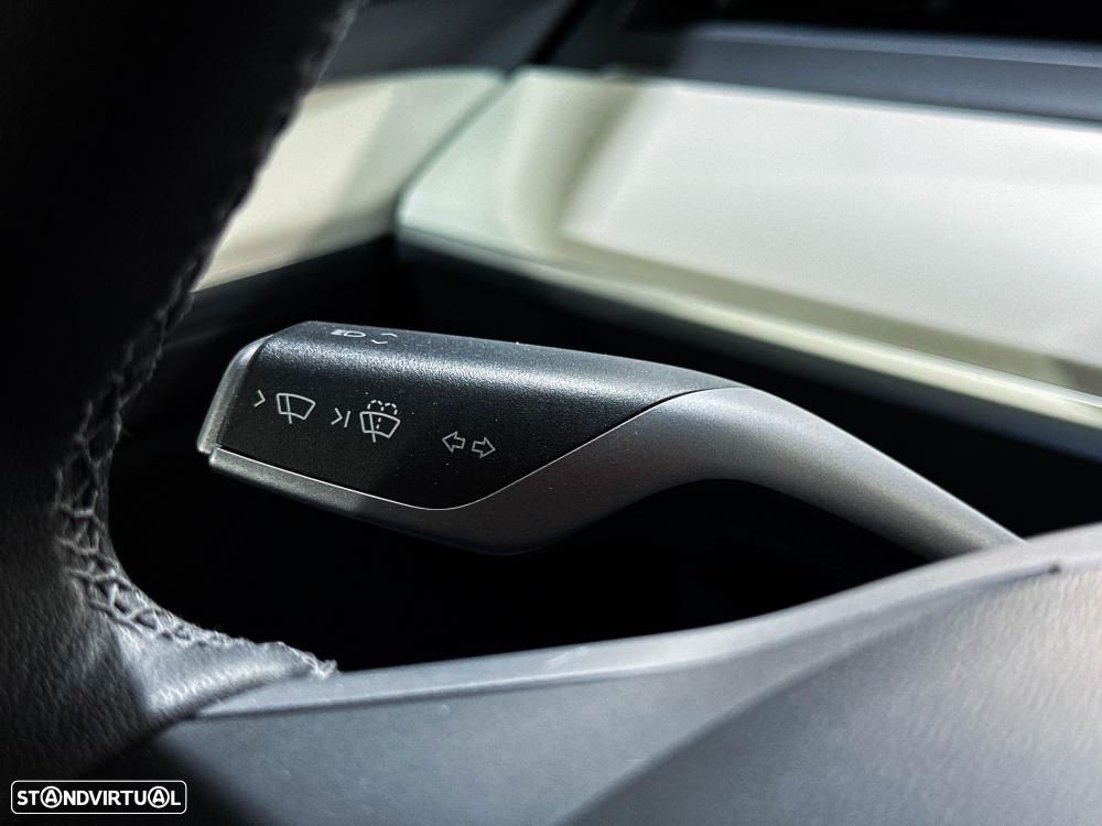 Tesla Model Y Performance Dual Motor AWD - 43