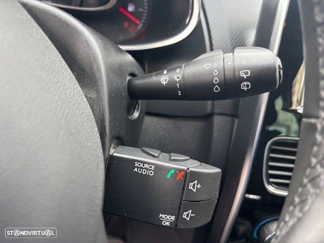 Renault Clio 0.9 TCe Limited - 23