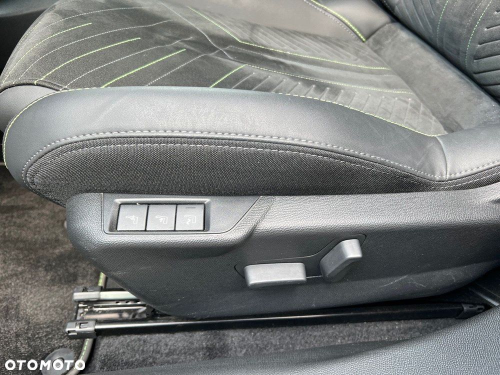 Peugeot 2008 1.2 PureTech GT S&S EAT8 - 13