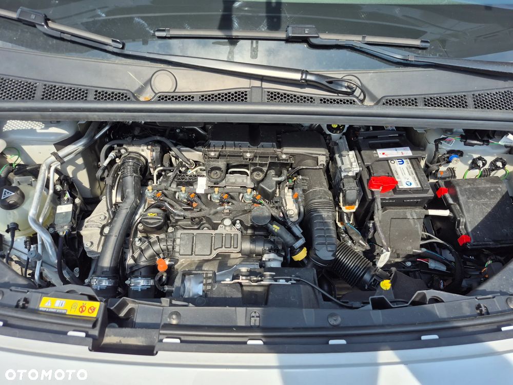 Opel COMBO - 31