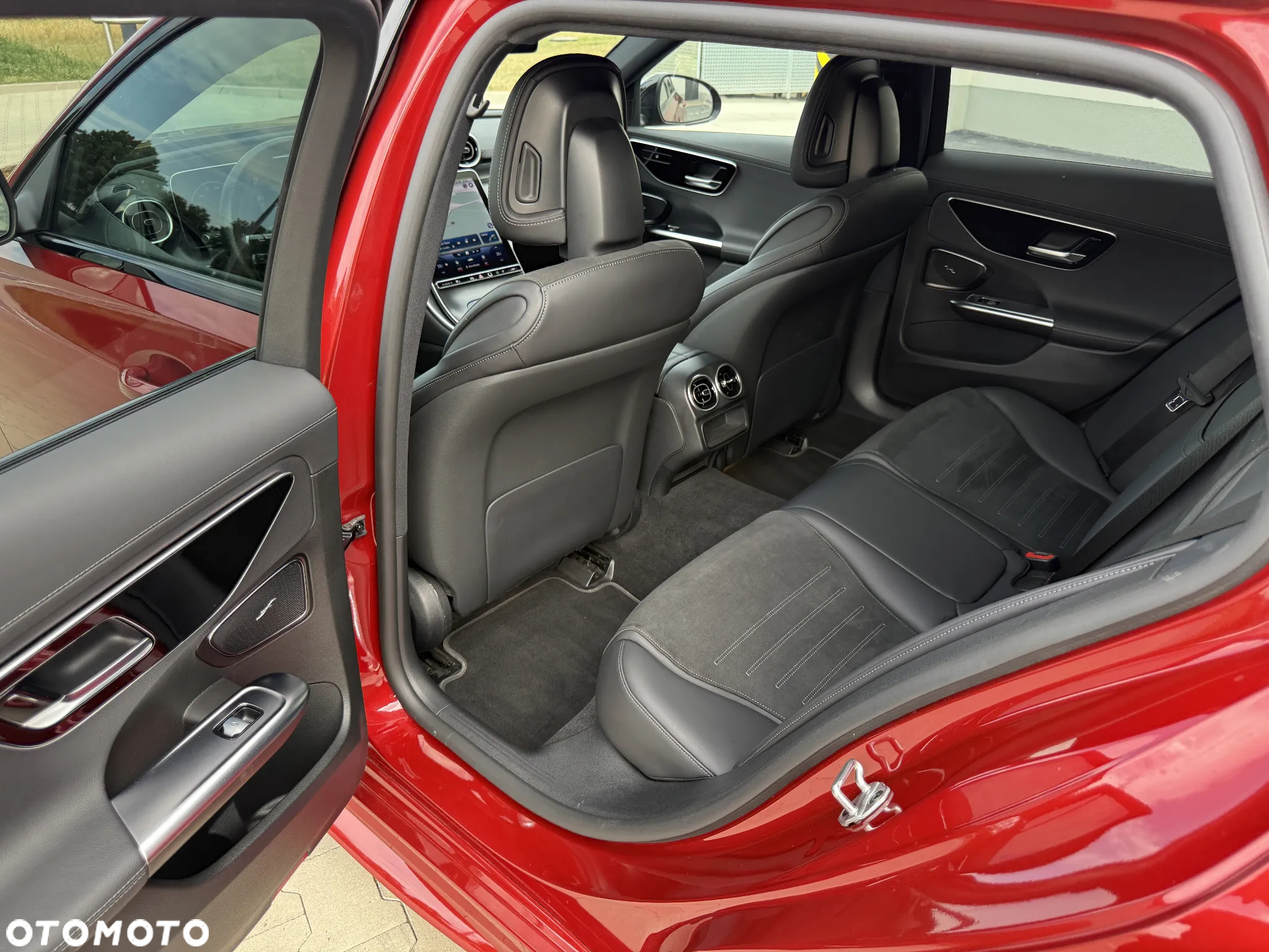 Mercedes-Benz Klasa C 300 d 9G-TRONIC - 29