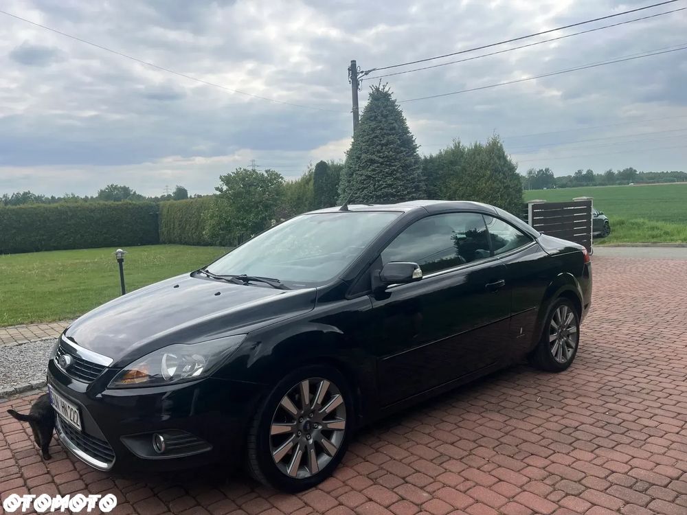 Ford Focus Coupe-Cabriolet 2.0 16V Black Magic - 3