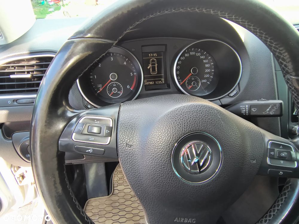 Volkswagen Golf 2.0 TDI Highline - 10