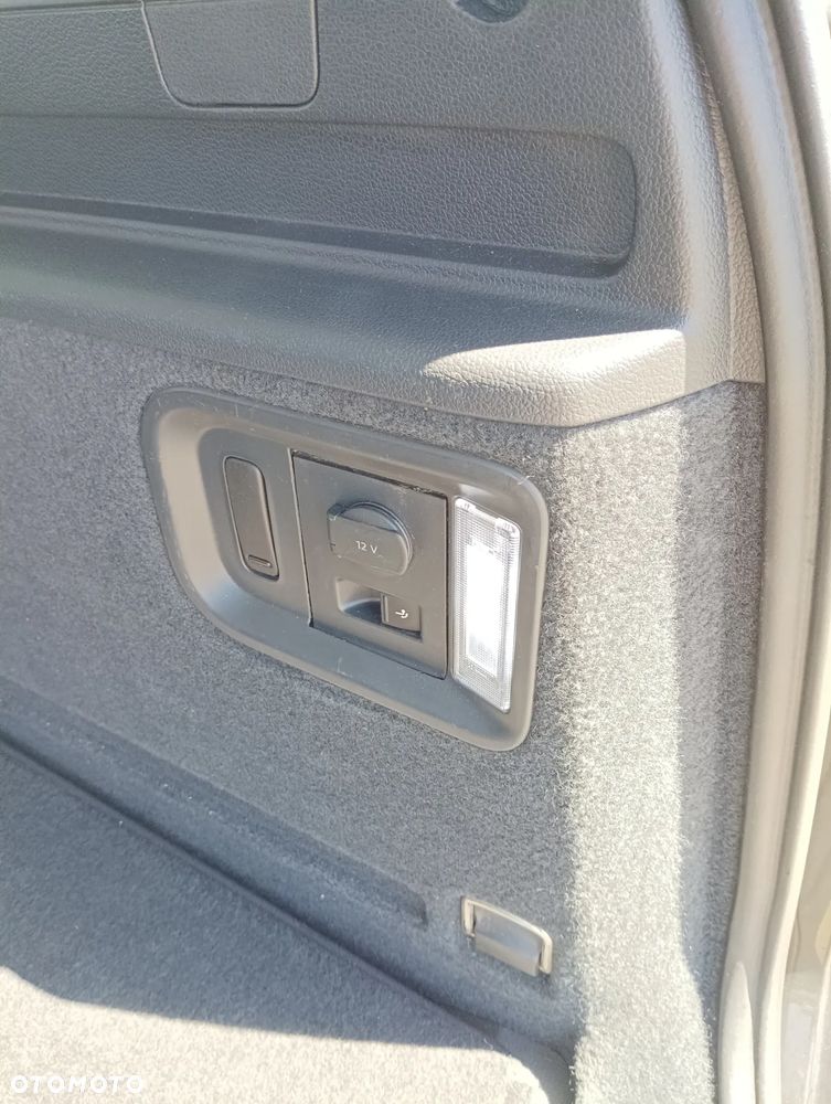 Volkswagen Sharan 2.0 TDI (BlueMotion Technology) Highline - 6