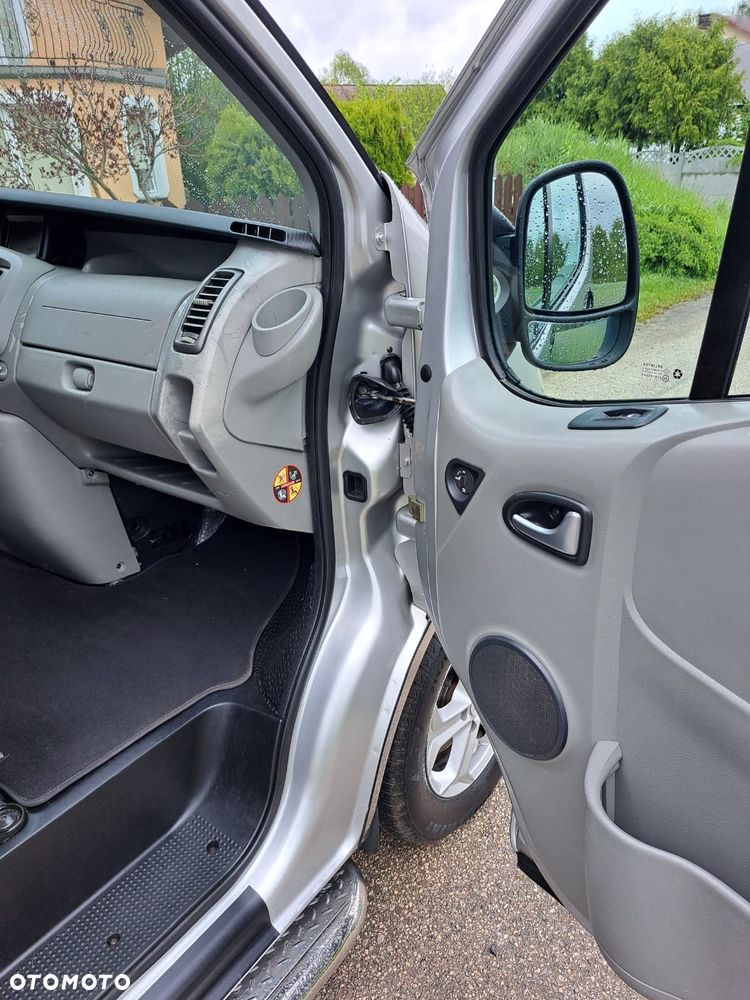 Opel Vivaro - 16