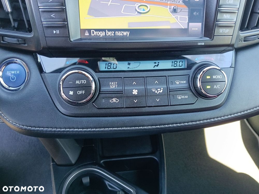 Toyota RAV4 - 18