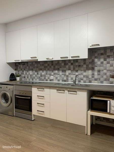 Alugo apartamento  T1 - Grande imagem: 2/8
