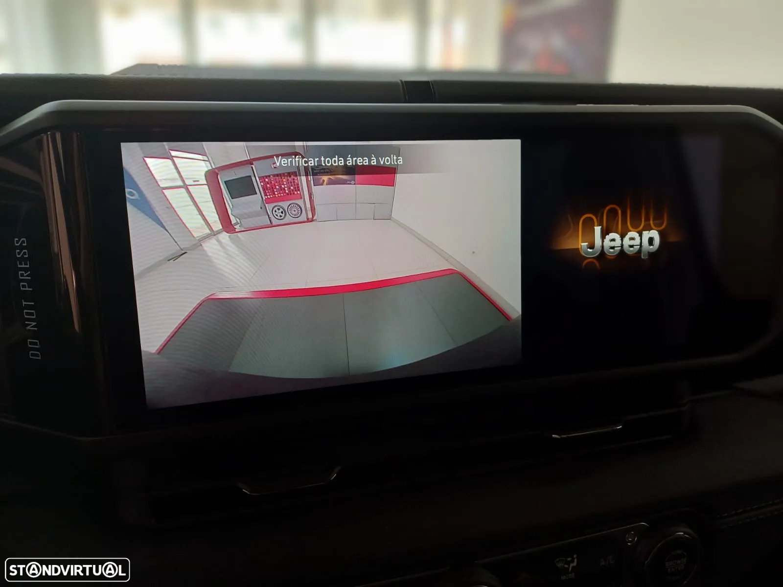 Jeep Wrangler - 10