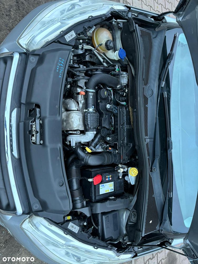 Peugeot 208 - 20