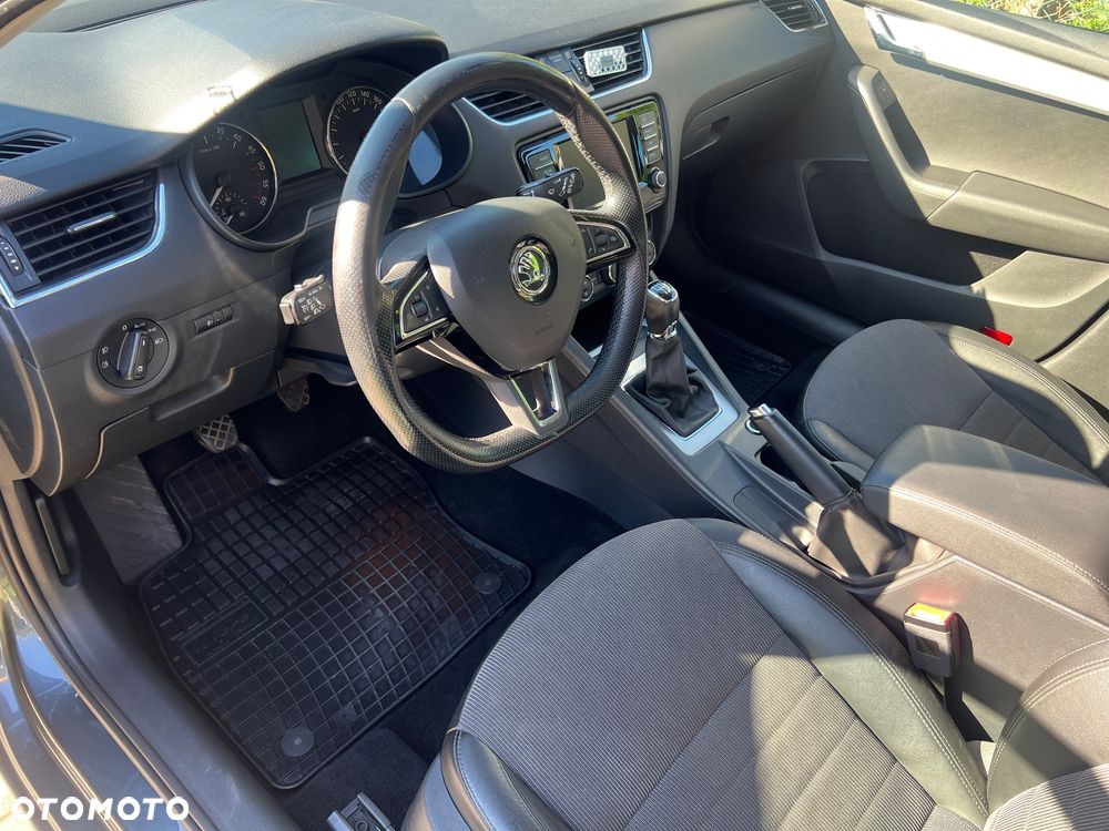 Skoda Octavia 2.0 TDI Style - 6