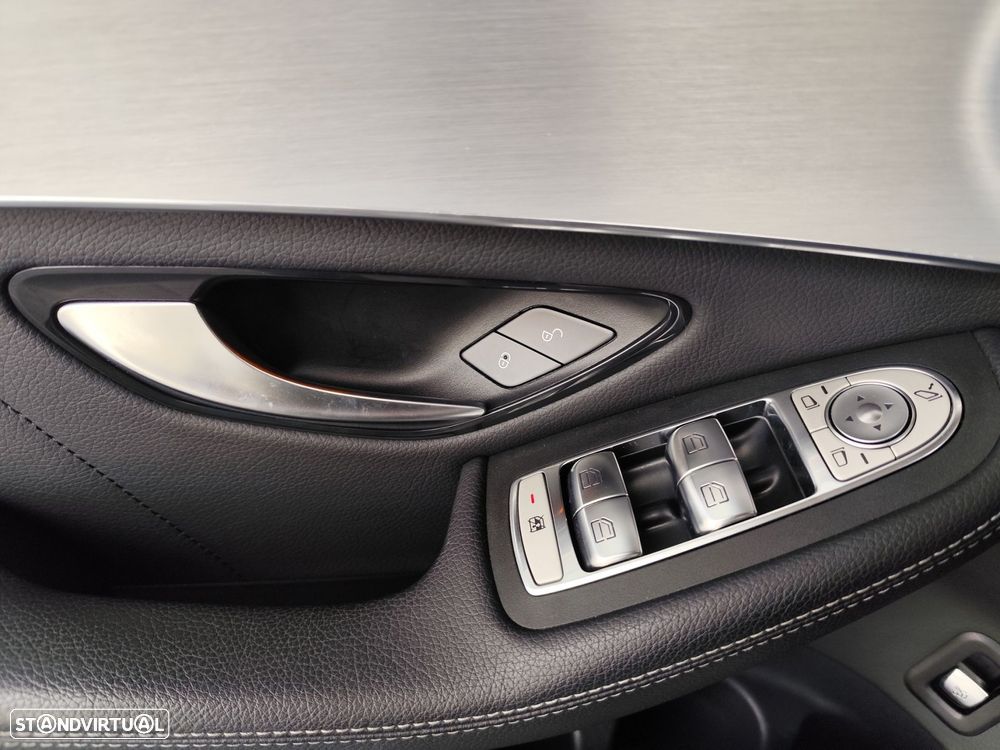 Mercedes-Benz GLC 300 - 32