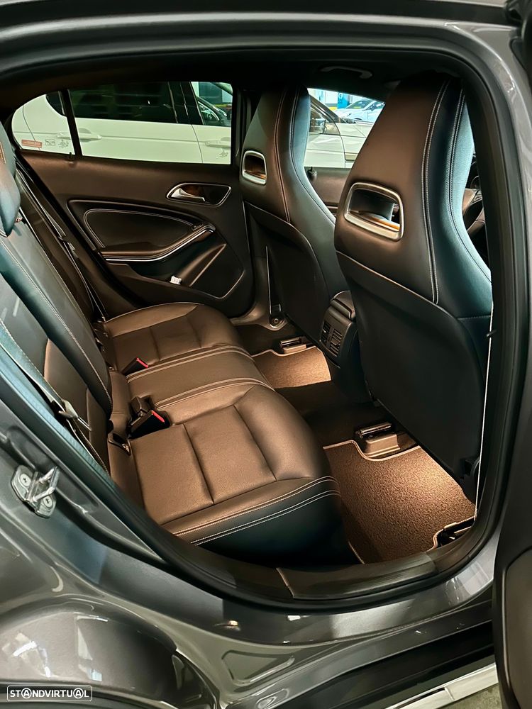 Mercedes-Benz GLA 220 d - 8