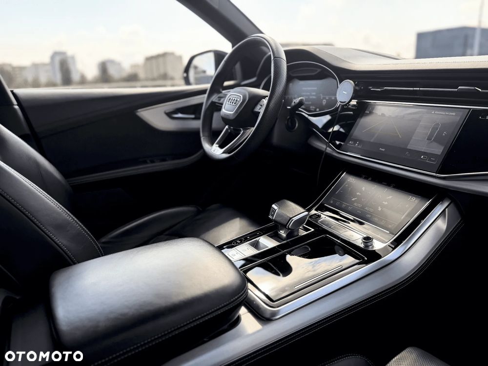 Audi SQ8 - 15