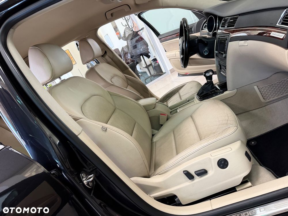 Skoda Superb - 36