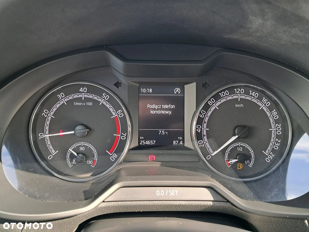 Skoda Octavia 1.5 TSI ACT Ambition - 8