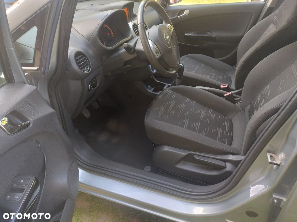 Opel Corsa 1.2 16V Edition / Active - 15
