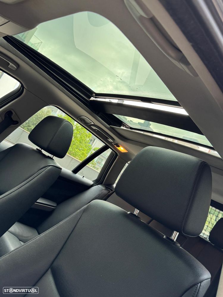 BMW 320 dA Exclusive - 11