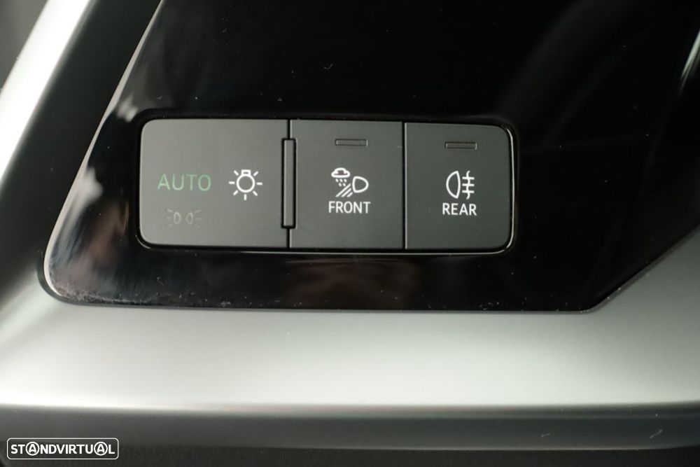 Audi A3 Sportback 45 TFSIe S line - 19