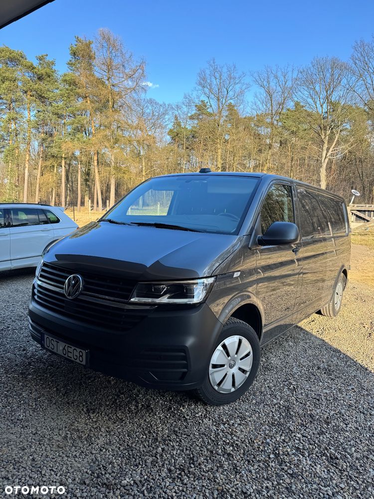 Volkswagen Transporter - 1