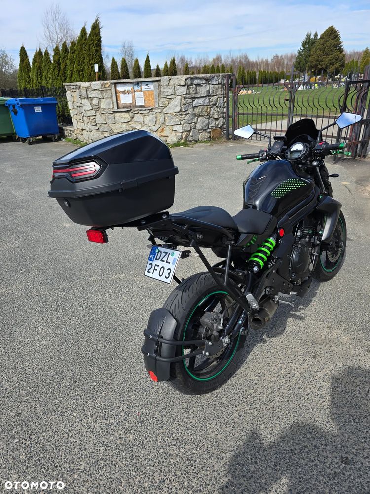 Kawasaki ER - 12