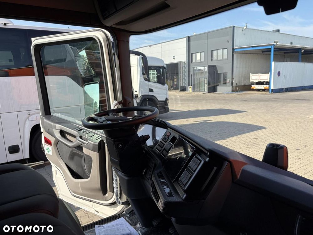 Scania L 340 B6x2*4NB - 15