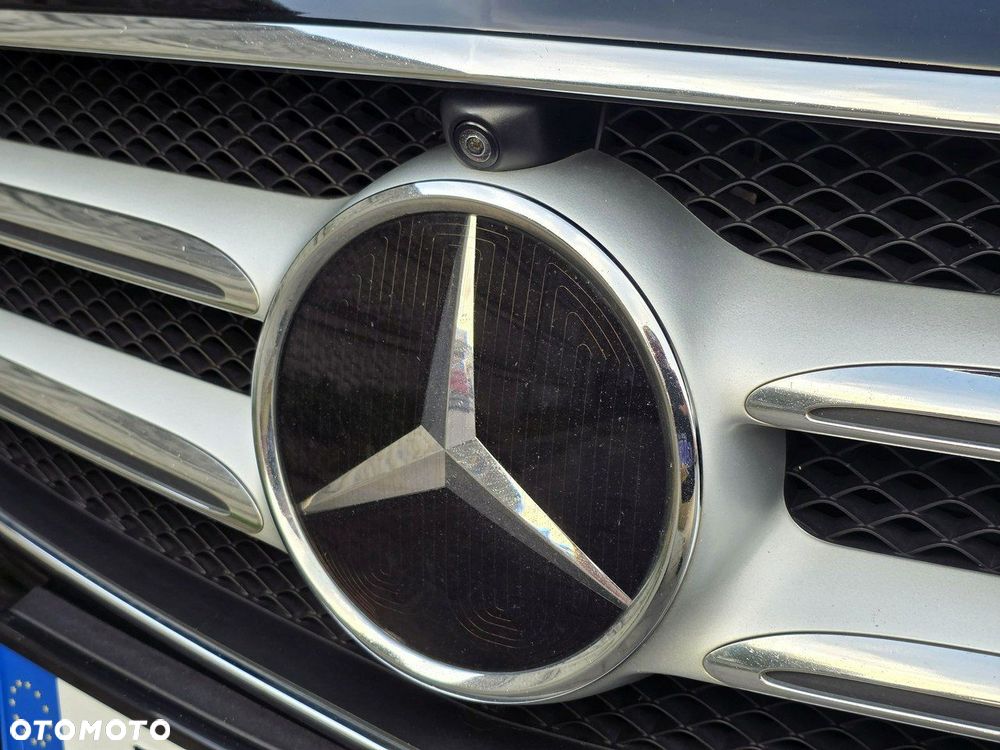 Mercedes-Benz Klasa E 220 d T 9G-TRONIC Avantgarde - 34