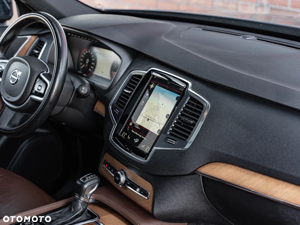 Volvo XC 90 T6 AWD Momentum - 36