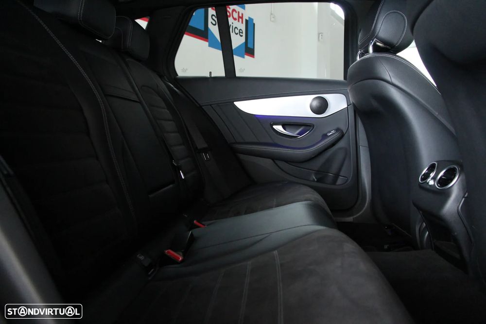 Mercedes-Benz C 300 de AMG Line - 28