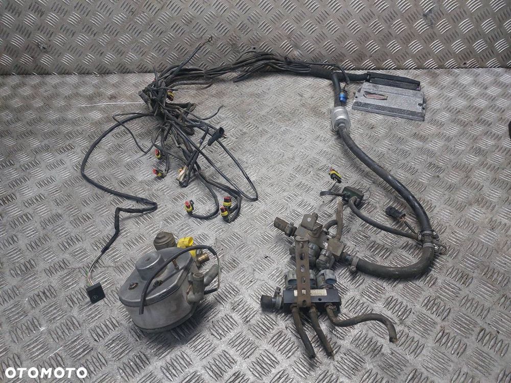 INSTALACJA GAZOWA LPG 6 CYL 67R010104  KME RED-1  STAG 300-6 - 1