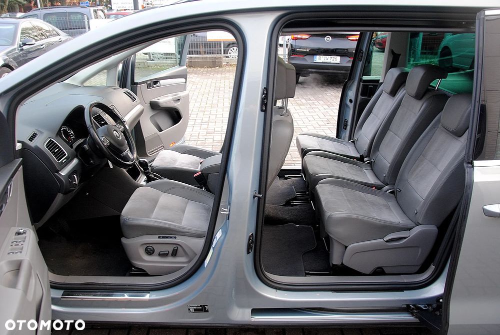 Volkswagen Sharan 2.0 TSI DSG Highline - 9