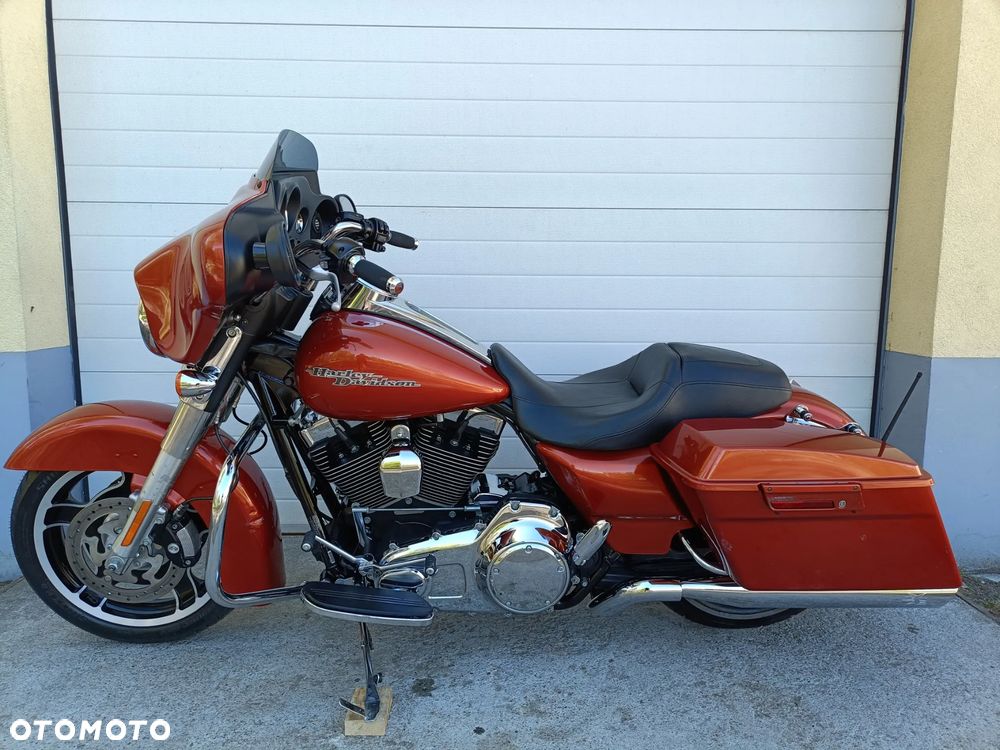 Harley-Davidson Touring Street Glide - 26