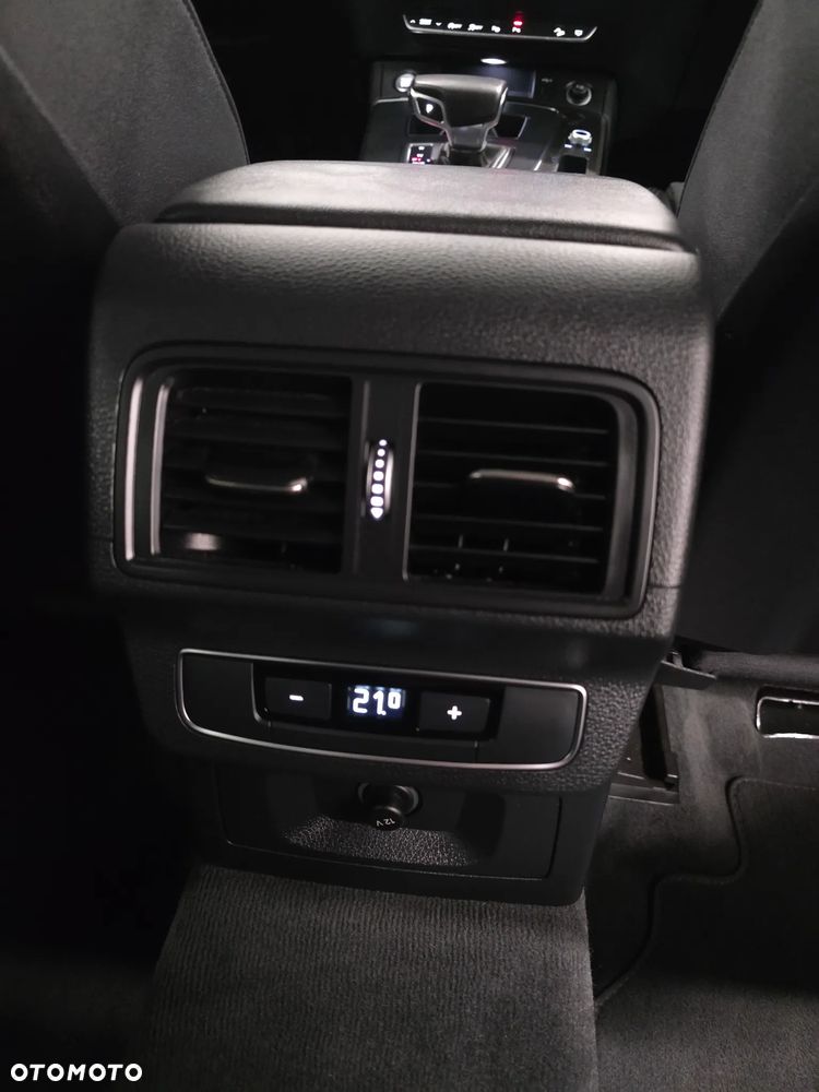 Audi Q5 40 TDI quattro S tronic S line - 23