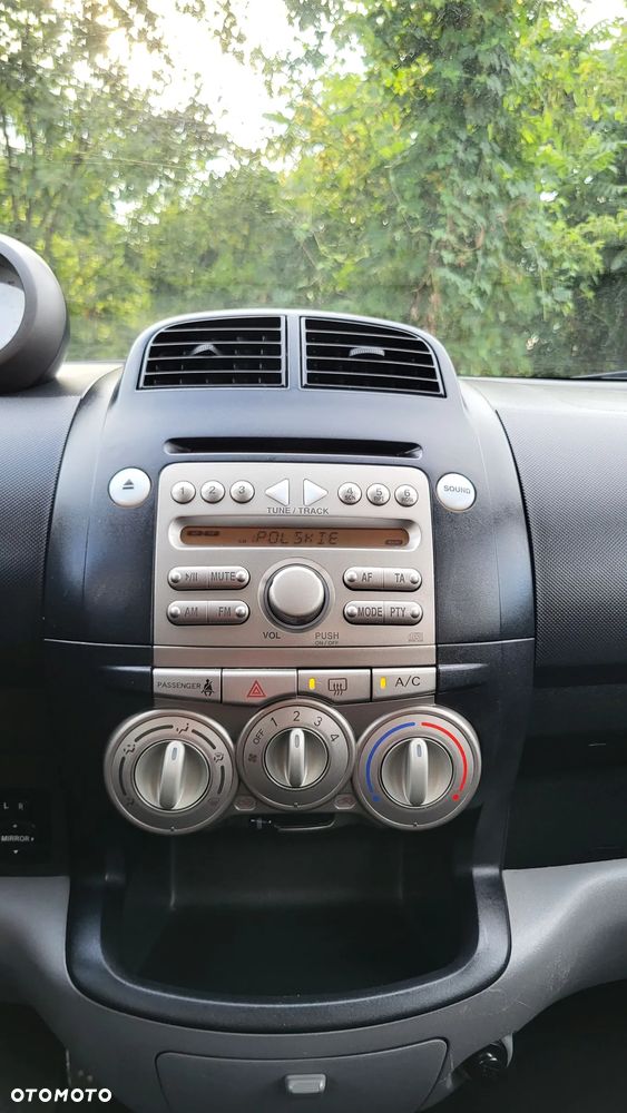 Daihatsu Sirion 1.3 - 17