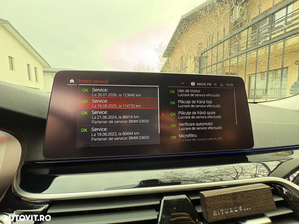 BMW Seria 5 520i AT MHEV - 14
