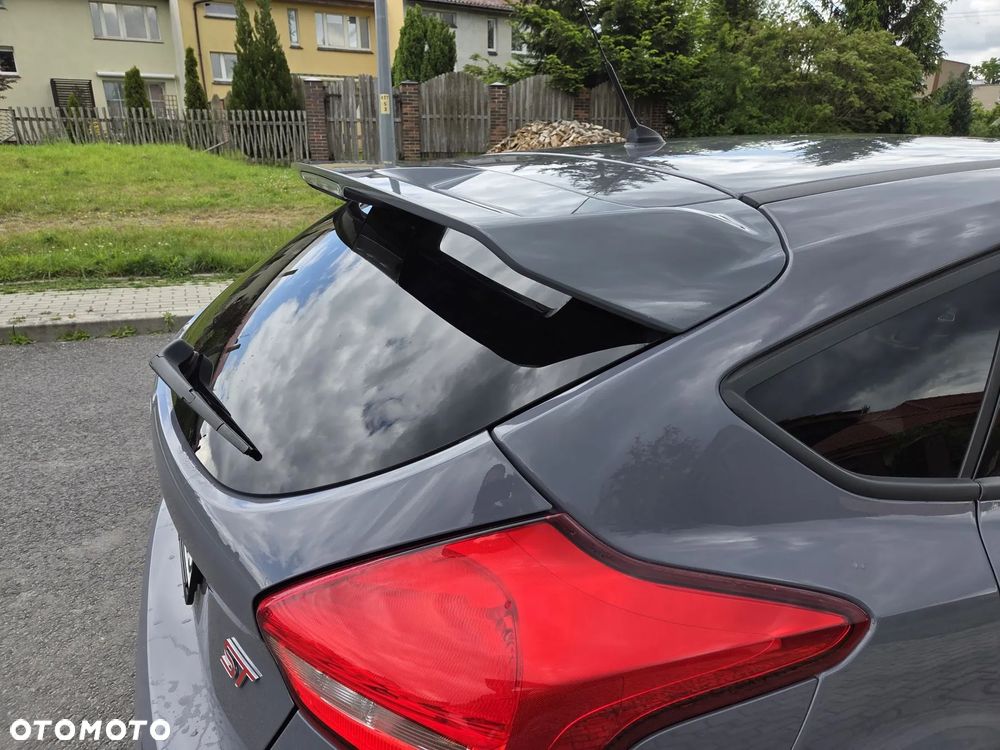 Ford Focus 2.0 TDCi ST - 8