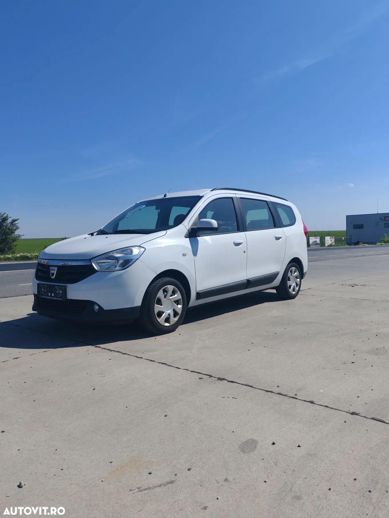 Dacia Lodgy 1.2 TCe 115 CP Laureate - 1
