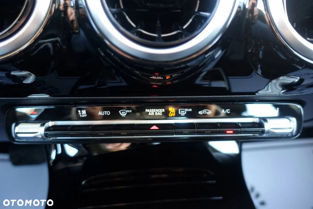 Mercedes-Benz Klasa A 180 d 7G-DCT Progressive - 20