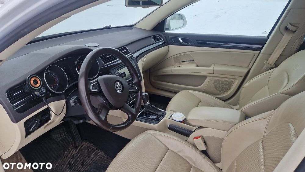 Skoda Superb 2.0 TSI L&K DSG - 9